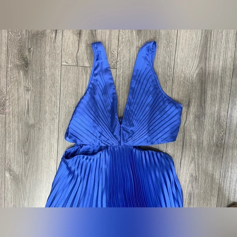NWT A&F Abercrombie & Fitch Giselle Pleated Cutout Maxi Dress Blue Satin Sz LP